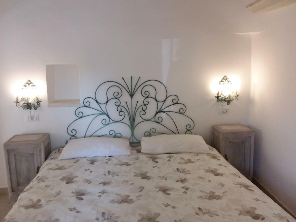 Trulli L'Utopia Di Anny Trulli Anny'S Utopia Locorotondo Ngoại thất bức ảnh